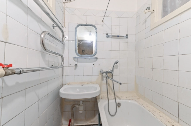 Купить двухкомнатную квартиру в районе Кировский в Ростове-на-Дону. Вариант № 644872, 5, площадь -  квм, цена 4200000 рублей