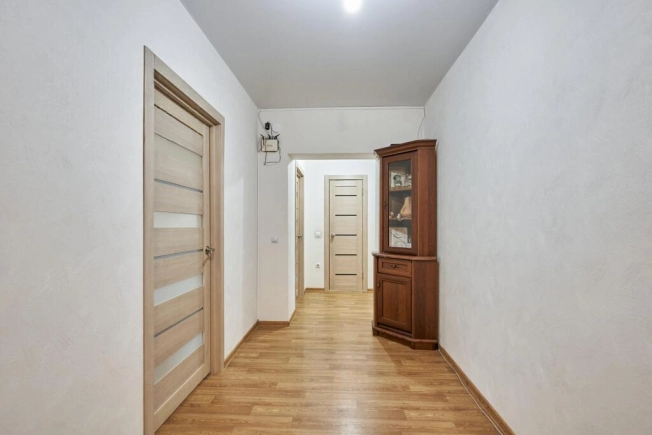 Купить трехкомнатную квартиру на улице Беговая в Воронеже. Вариант № 2802, 12, площадь -  квм, цена 10200000 рублей