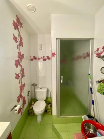 Купить трехкомнатную квартиру на вторичке у метро Терехово в Москве. Вариант № 10771197, 13, площадь - квм, цена 33790000 рублей