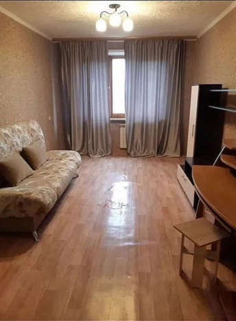 Купить квартиру в районе Ленинский в Кемерове. Вариант № 8082610, 4, площадь -  квм, цена 2400000 рублей