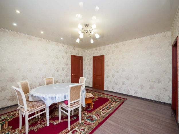 Купить дом в Микрорайоне Порт-Артур в Омске. Вариант № 2951661, 9, площадь - квм, цена 9990000 рублей