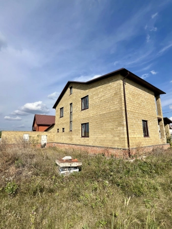 Купить дом на улице Везельская в Белгороде. Вариант № 5445720, 9, площадь -  квм, цена 6500000 рублей