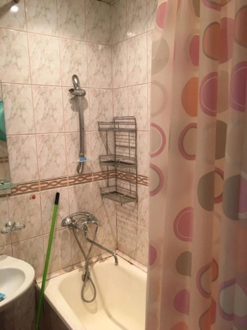 Купить двухкомнатную квартиру на улице Пыжёвский переулок в Москве. Вариант № 10177277, 4, площадь -  квм, цена 6550000 рублей