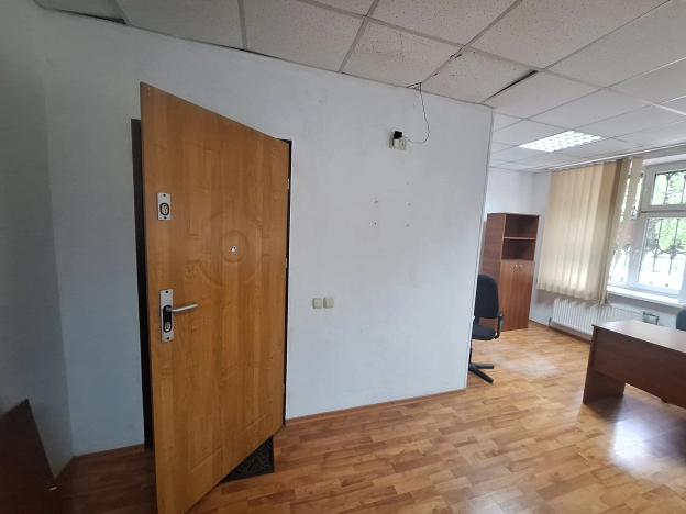 Снять коммерческую недвижимость в Керчи. Вариант № 2332089, 13, площадь - квм, цена 40000 рублей