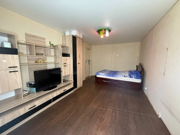 Купить двухкомнатную квартиру на улице Школьная в Калужской области. Вариант № 1033045, 4, площадь -  квм, цена 2720000 рублей