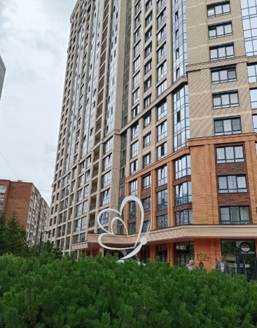 Купить трехкомнатную квартиру в Новосибирске. Вариант № 7192853, 36, площадь -  квм, цена 19000000 рублей