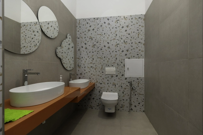 Купить двухкомнатную квартиру в Амурской области. Вариант № 7245751, 7, площадь -  квм, цена 20000000 рублей