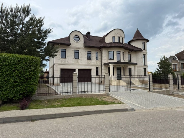 Купить дом в Долгопрудном. Вариант № 39875, 2, площадь -  квм, цена 150000000 рублей