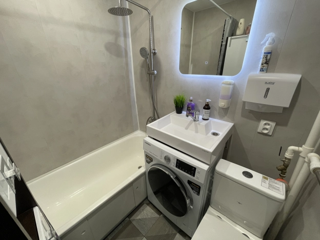 Купить однокомнатную квартиру в Смоленской области. Вариант № 6873309, 10, площадь -  квм, цена 3800000 рублей