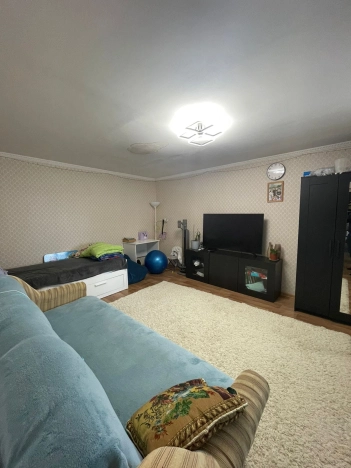 Купить дом на улице Хомутникова в Элисте. Вариант № 6389, 9, площадь -  квм, цена 8000000 рублей