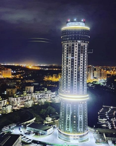 Купить трехкомнатную квартиру на улице Волгоградский проспект в Москве. Вариант № 10028457, 38, площадь -  квм, цена 28900000 рублей