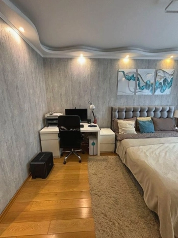 Купить двухкомнатную квартиру в Одинцове. Вариант № 3347350, 2, площадь -  квм, цена 17900000 рублей