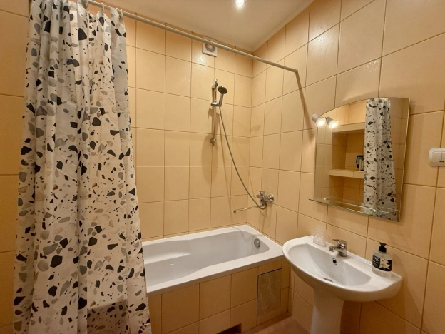 Снять квартиру в Калининграде. Вариант № 10232791, 12, площадь -  квм, цена 32000 рублей