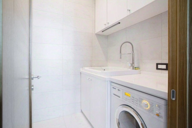 Купить квартиру в Москве. Вариант № 10733321, 15, площадь - квм, цена 110000000 рублей