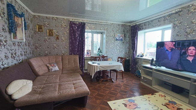 Купить дом на улице Совхозная в Тюменской области. Вариант № 60693, 31, площадь -  квм, цена 8600000 рублей