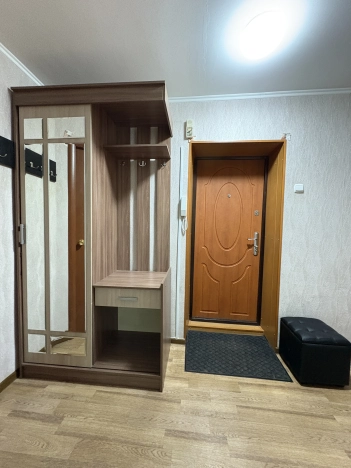 Купить двухкомнатную квартиру в Октябрьском. Вариант № 2156853, 16, площадь -  квм, цена 3370000 рублей