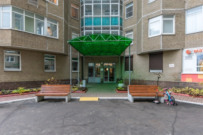 Купить квартиру в Москве. Вариант № 9089382, 25, площадь -  квм, цена 35999000 рублей