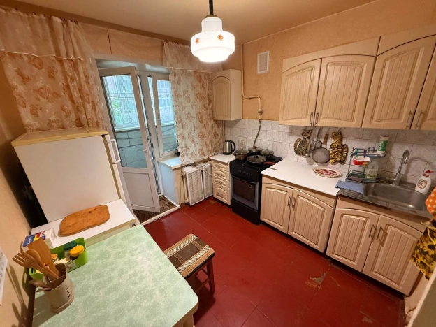 Купить квартиру в Гусь-Хрустальном. Вариант № 3302047, 8, площадь -  квм, цена 1700000 рублей