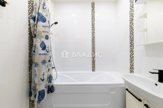 Купить двухкомнатную квартиру у метро Девяткино в Санкт-Петербурге. Вариант № 9976763, 11, площадь -  квм, цена 7500000 рублей