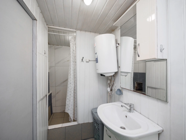 Купить дом в Омске. Вариант № 20756, 25, площадь -  квм, цена 5170000 рублей