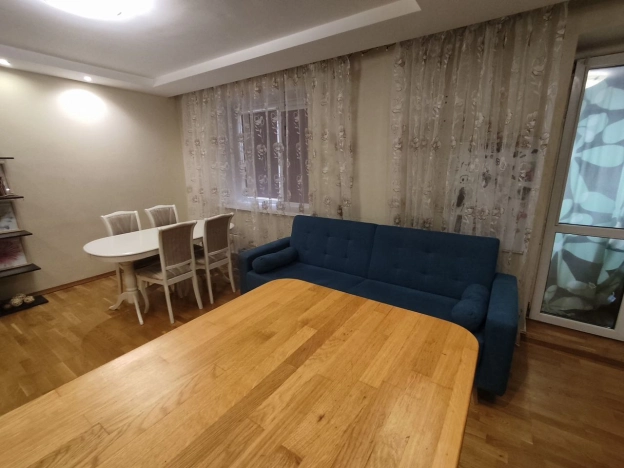 Купить трехкомнатную квартиру в Новосибирской области. Вариант № 8111719, 3, площадь -  квм, цена 8680000 рублей