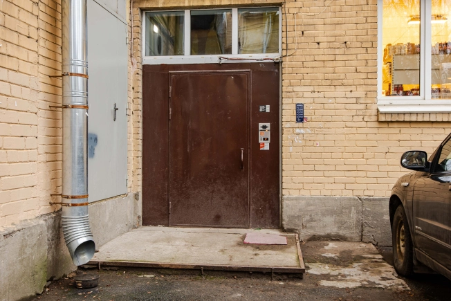 Купить трехкомнатную квартиру в Санкт-Петербурге. Вариант № 9571264, 41, площадь -  квм, цена 16200000 рублей