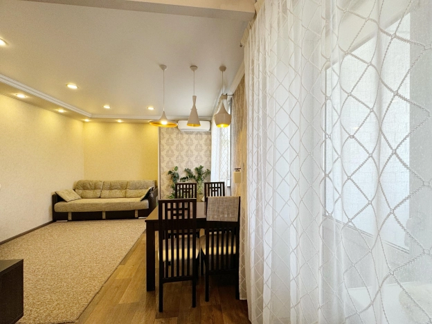 Купить квартиру на улице Зейская в Благовещенске. Вариант № 14145, 1, площадь -  квм, цена 8000000 рублей