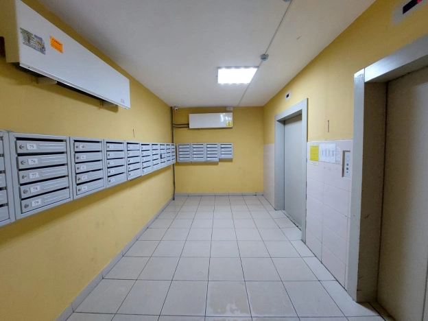 Купить трехкомнатную квартиру на улице Набережная в Пушкине. Вариант № 2036, 18, площадь -  квм, цена 10500000 рублей