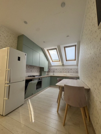 Купить двухкомнатную квартиру на улице Виктора Гакуна в Калининграде. Вариант № 2357349, 2, площадь -  квм, цена 9000000 рублей