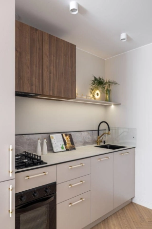 Купить квартиру в Москве. Вариант № 8430556, 24, площадь -  квм, цена 33600000 рублей