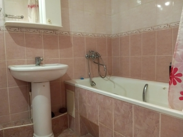 Купить трехкомнатную квартиру на улице Новороссийское шоссе в Краснодарском крае. Вариант № 24293, 14, площадь -  квм, цена 5900000 рублей