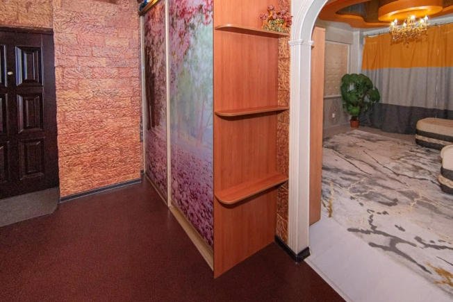 Купить квартиру на улице Ленина в Благовещенске. Вариант № 8847537, 13, площадь -  квм, цена 9999000 рублей