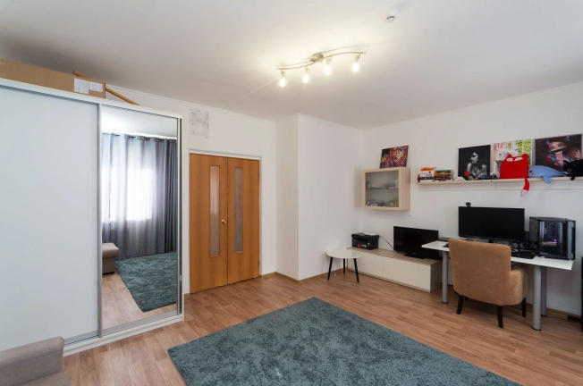 Купить однокомнатную квартиру в Тюменской области. Вариант № 6224, 3, площадь -  квм, цена 5500000 рублей