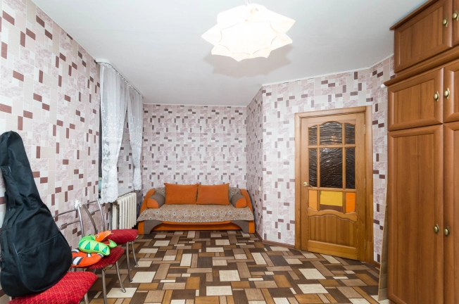 Купить дом в Микрорайоне Восточный, Тобольск в Тобольске. Вариант № 11701, 10, площадь -  квм, цена 9000000 рублей