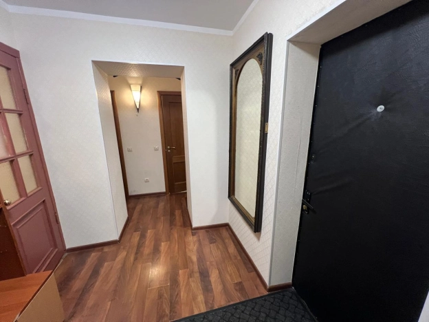 Купить квартиру в Москве. Вариант № 10419760, 25, площадь -  квм, цена 27200000 рублей