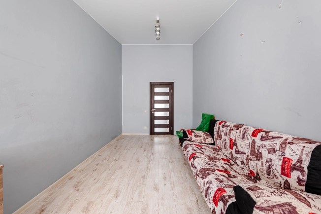 Купить двухкомнатную квартиру в Ленинградской области. Вариант № 5468631, 16, площадь -  квм, цена 9790000 рублей