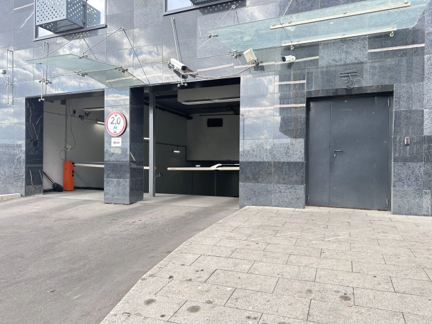Купить квартиру в Москве. Вариант № 3843206, 45, площадь -  квм, цена 12850000.0000 рублей