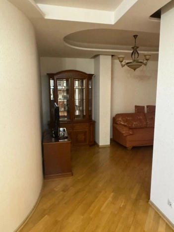 Купить двухкомнатную квартиру на вторичке у метро Физтех в Московской области. Вариант № 10479804, 4, площадь -  квм, цена 30000000 рублей