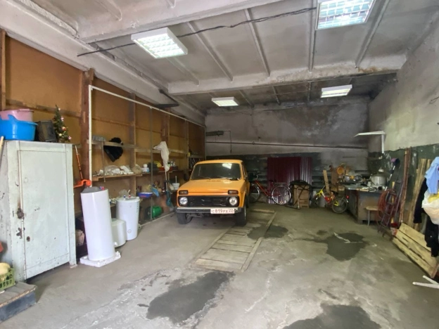 Купить коммерческую недвижимость в Бийске. Вариант № 13973, 3, площадь - квм, цена 11500000 рублей