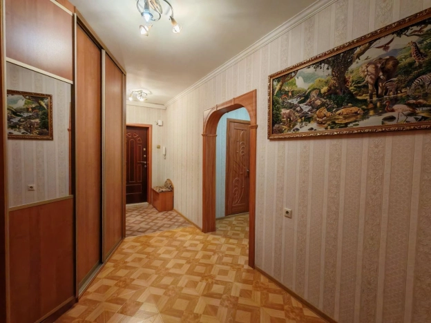 Купить квартиру в Москве. Вариант № 8534643, 26, площадь -  квм, цена 39900000 рублей