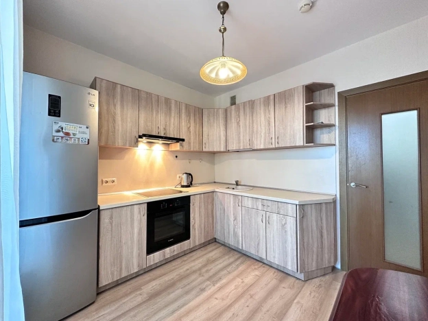 Купить однокомнатную квартиру в районе Приморский в Санкт-Петербурге. Вариант № 9378995, 1, площадь -  квм, цена 8300000 рублей