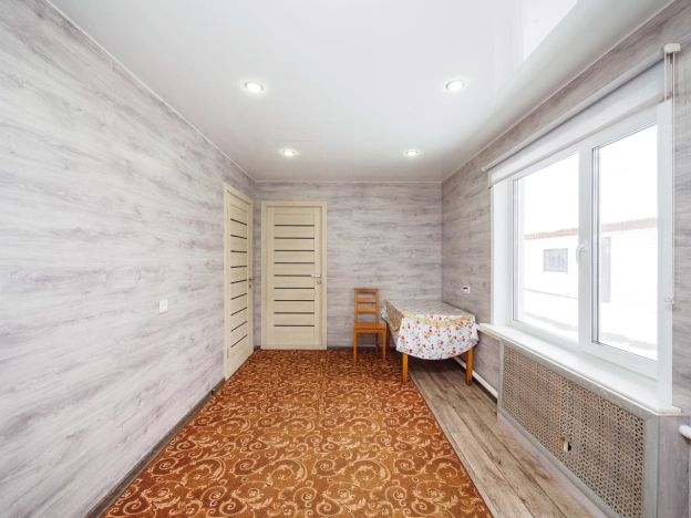 Купить дом в Микрорайоне Порт-Артур в Омске. Вариант № 7247877, 7, площадь -  квм, цена 5900000 рублей