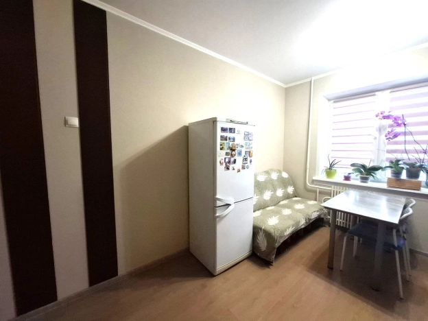 Купить двухкомнатную квартиру в районе Заельцовский в Новосибирске. Вариант № 9166161, 2, площадь -  квм, цена 5350000 рублей