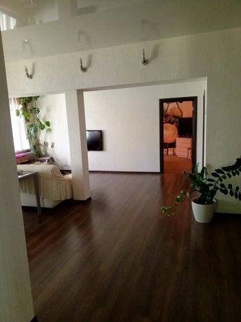 Купить дом в районе Калининский в Новосибирске. Вариант № 43958, 1, площадь -  квм, цена 14200000 рублей