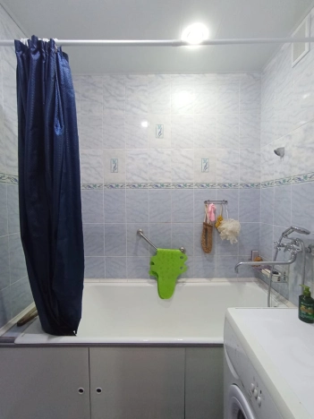 Купить четырехкомнатную квартиру в Новосибирской области. Вариант № 58558, 12, площадь -  квм, цена 11221000 рублей