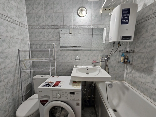 Купить трехкомнатную квартиру в Пушкине. Вариант № 6649652, 19, площадь -  квм, цена 6600000 рублей