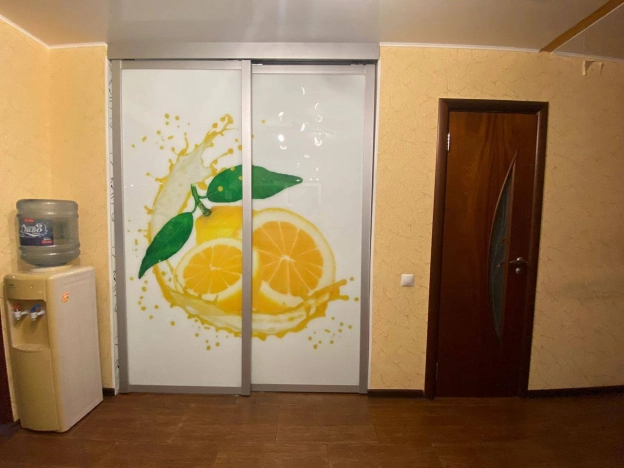 Купить трехкомнатную квартиру в Старом Осколе. Вариант № 8535004, 6, площадь -  квм, цена 10000000 рублей