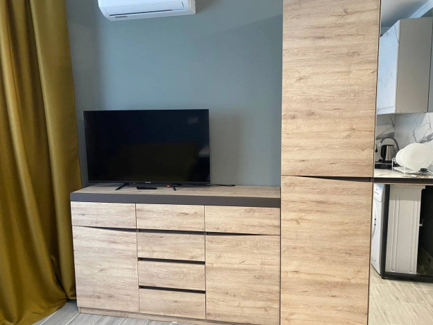 Купить квартиру со свободной планировкой в Новороссийске. Вариант № 8175462, 5, площадь -  квм, цена 4199999 рублей