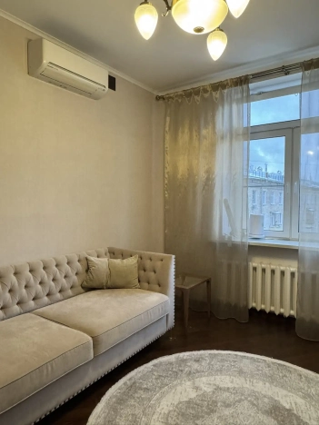 Купить квартиру в Москве. Вариант № 10242944, 15, площадь - квм, цена 33000000 рублей