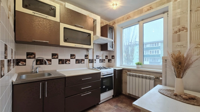 Купить квартиру в Липецкой области. Вариант № 10270662, 6, площадь -  квм, цена 3800000 рублей